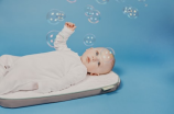 5个月的宝宝发育标准(5个月的宝宝发育标准及注意事项)