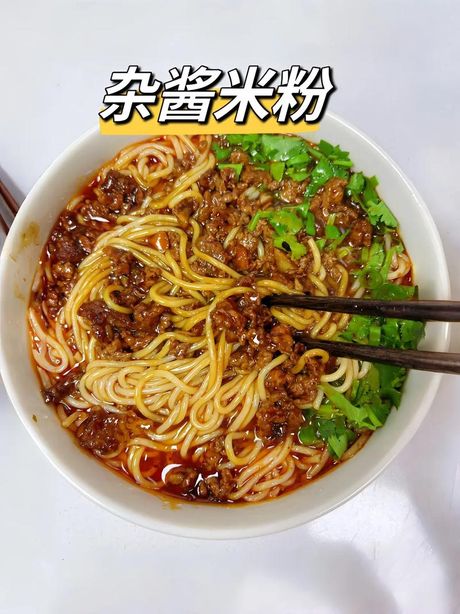 炸酱的制作技巧：如何做出美味的炸酱