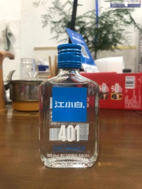 江小白白酒怎么样，江小白白酒：一种独特的中国白酒