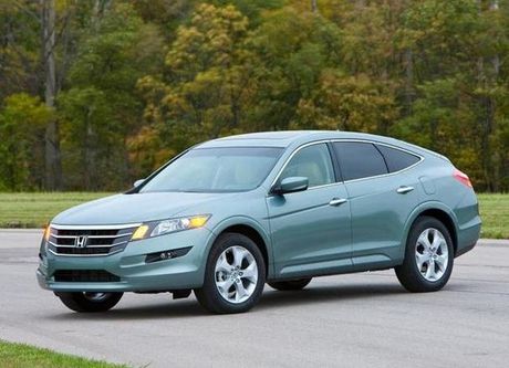 Crosstour：跨界车型的特点与争议
