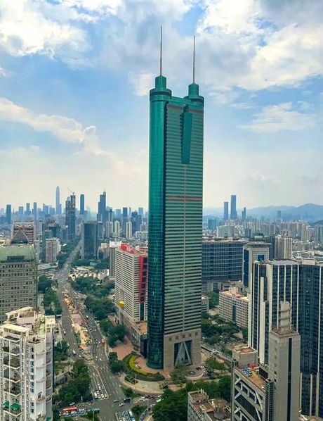 深圳地王大厦：一座城市的标志与变迁