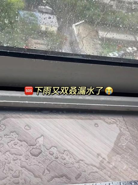 车子没关窗进了雨水怎么处理