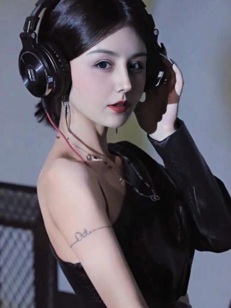 DJ：从音乐艺术到网络俚语的转变
