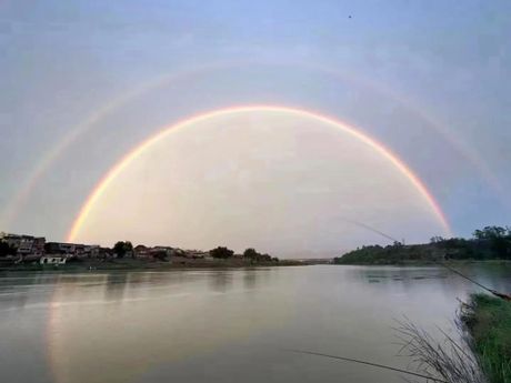为什么雨后天上挂着彩虹答案，为什么雨后天上挂着彩虹