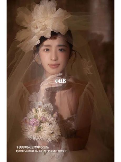 南阳珍妮花婚纱：穿越时光的浪漫