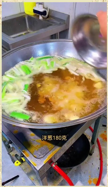 麻辣烫底料怎么做