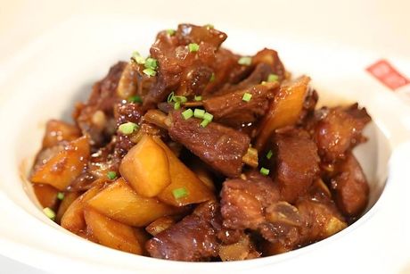 炖排骨的艺术：美味与营养的完美结合