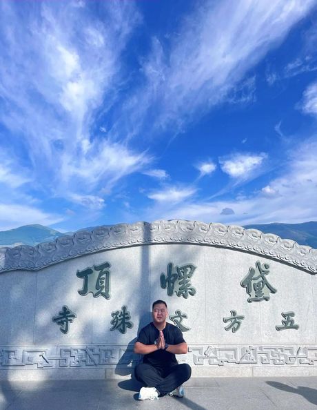 摧枯拉朽：力量的象征与自然的循环
