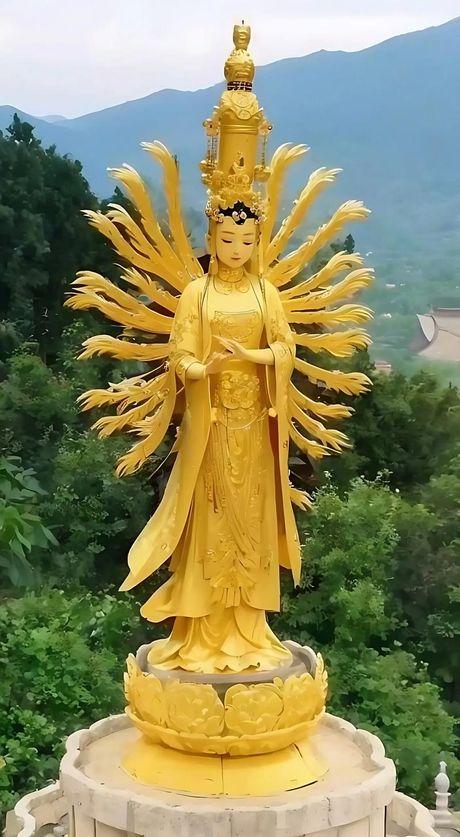 千手观音：佛教中的慈悲象征