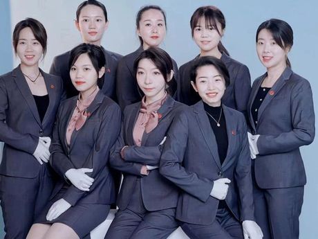 服装督导：时尚背后的秘密指挥官