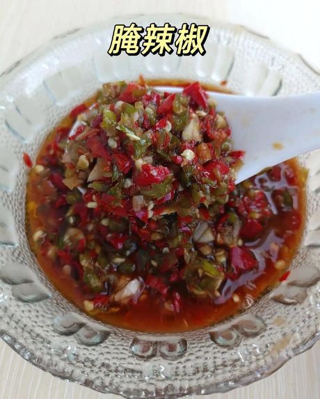 红辣椒的腌制技巧：如何制作美味的腌辣椒