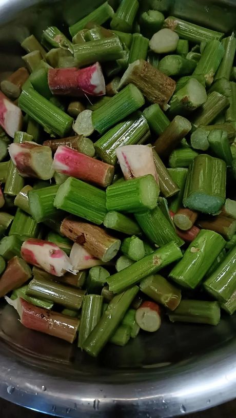 苋菜梗的腌制方法：传统工艺与现代美味的结合