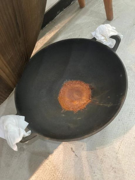 铁锅反复生锈怎么处理