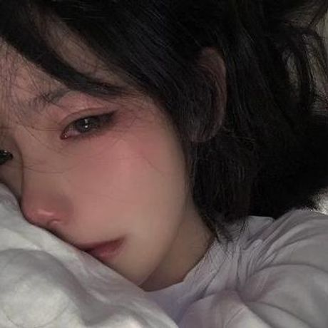 伤感头像女生，2024年伤感头像女生的流行趋势