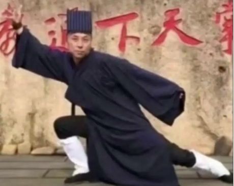 标题：梭哈网络用语揭秘