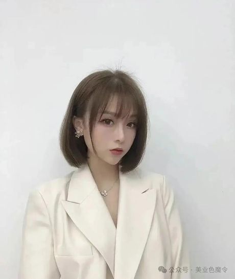 内扣发型的打理技巧