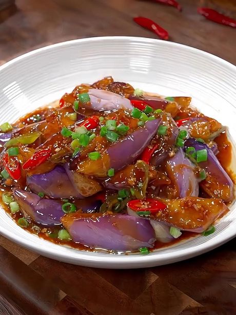 茄子：不仅仅是餐桌上的美食