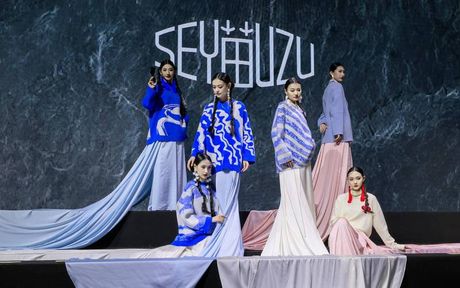声雨竹女装：东方神韵与现代时尚的融合