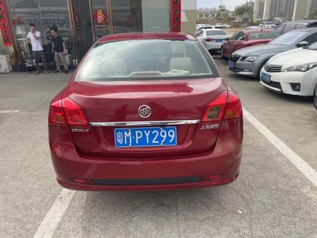 粤M车牌：广东省梅州市的标识