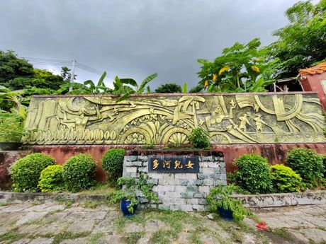 万泉河：自然与历史的交响曲
