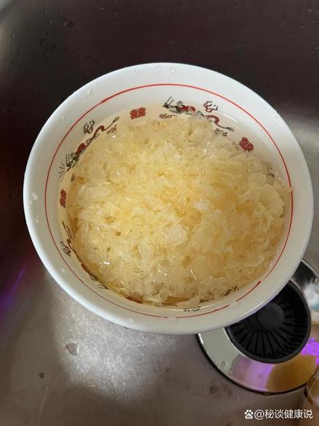 银耳要泡多久：揭秘这个常见食材的准备过程