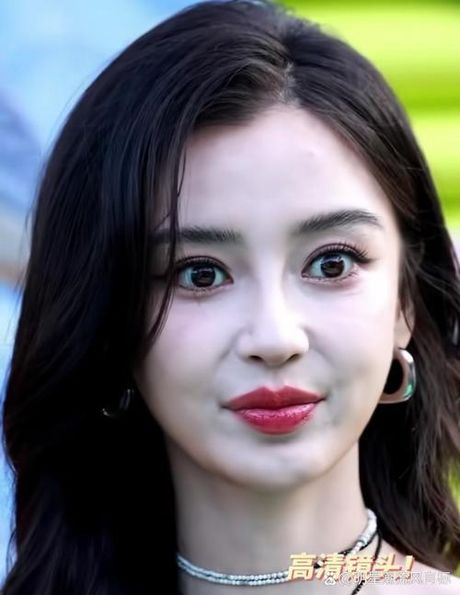 angelababy图片，Angelababy的近期形象变化与保养秘诀