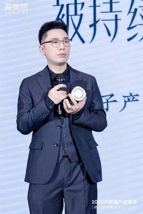 花西子老板是谁，花西子的老板是谁？