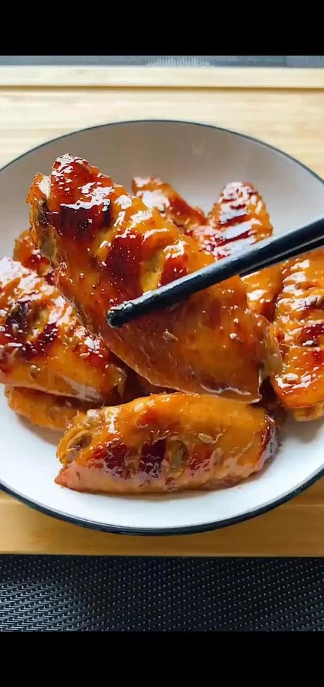 鸡中翅的美味秘籍：多种风味，轻松上手