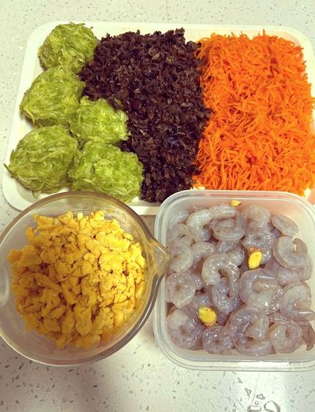 虾仁馅饺子怎么调馅，虾仁馅饺子的调制方法