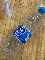 200毫升水有多少，200毫升水的重量和容量